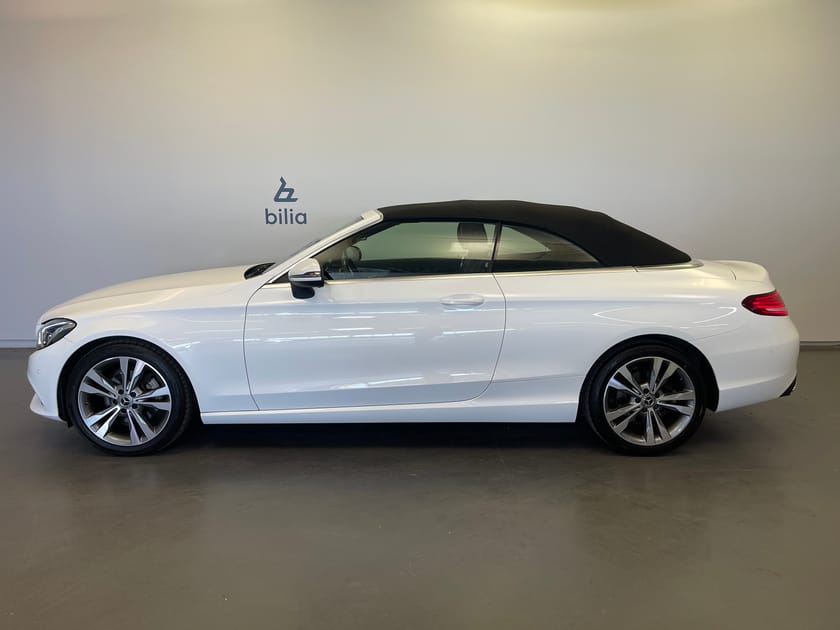 Bild 2 av Mercedes-Benz C 200 Cabriolet / Navigation / Burmester / Elstolar / Backkamera /