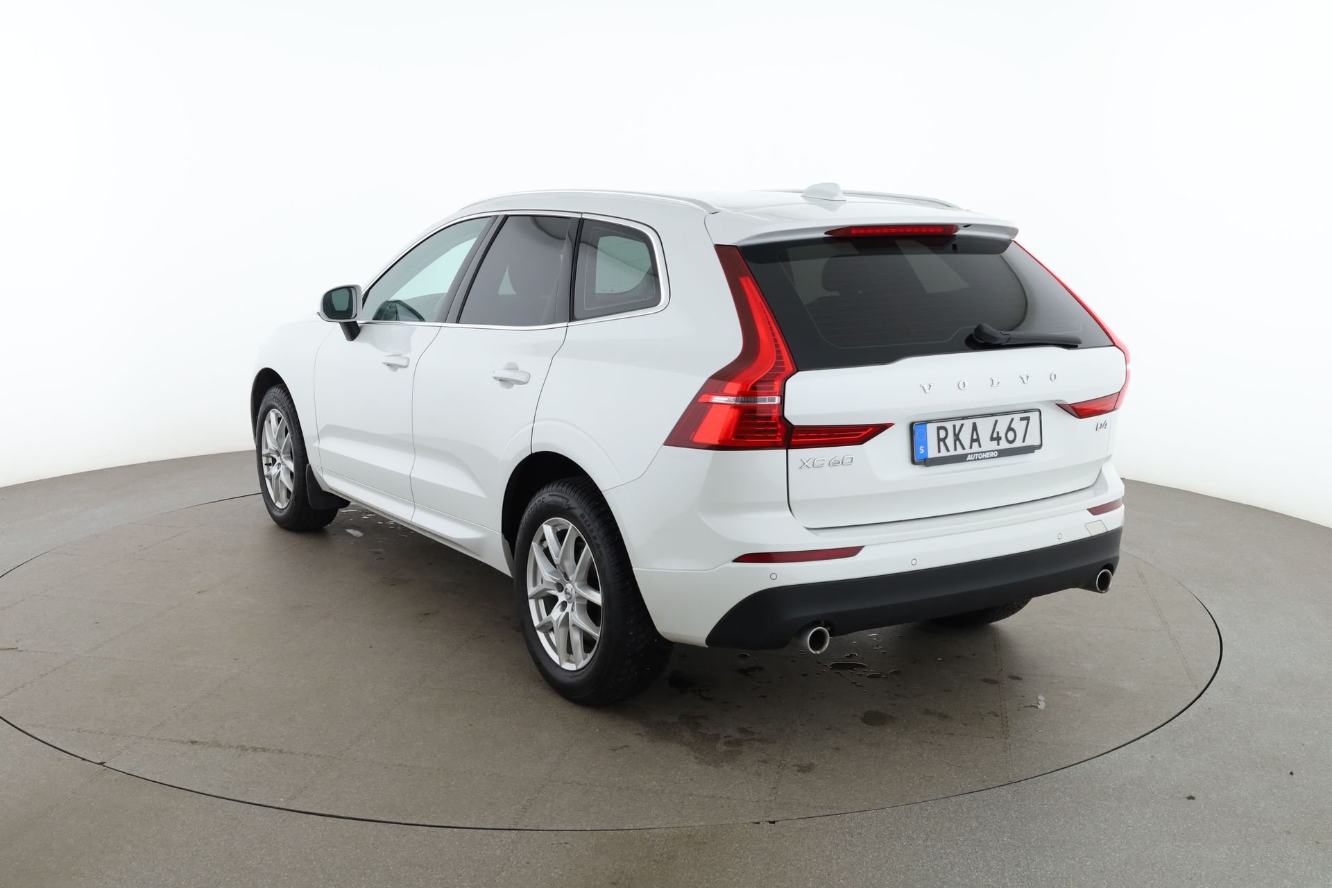 Volvo XC60 2019, photo 3/10