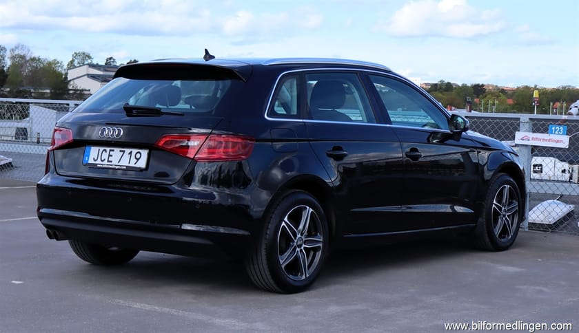 Bild 3 av Audi A3 Sportback 1.4 TFSI FWD 125hk S/V-hjul Sensor bak,
