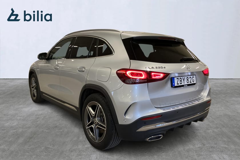 Bild 2 av Mercedes-Benz GLA 220 d 4MATIC AMG-Line/s&v-däck/Panorama/Park.värmare/Multibeam Led