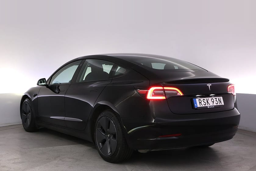 Bild 4 av Tesla Model 3 Standard Range Refresh Autopilot Panorama