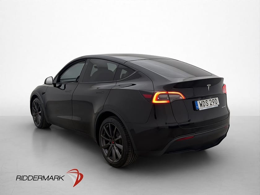 Bild 5 av Tesla Model Y Long Range AWD Autopilot Ljus Interiör MOMS