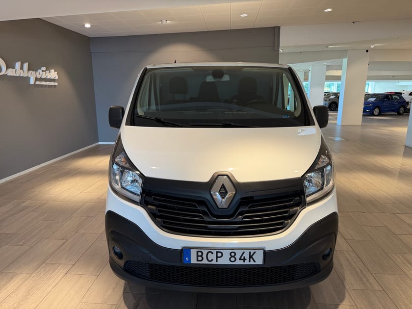 Bild 3 av Renault Trafic Skåpbil 120hk Lång | Drag Värmare V-hjul
