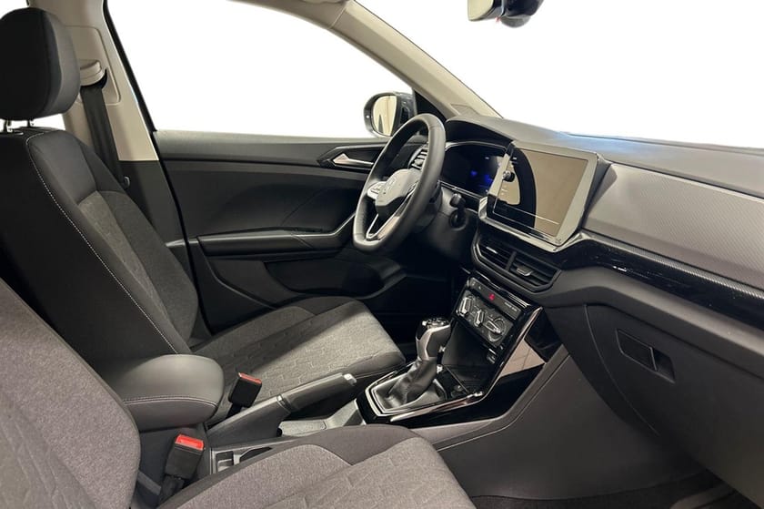 Bild 5 av Volkswagen T-Cross Life 1.0TSI (115hk) Backkamera Keyless