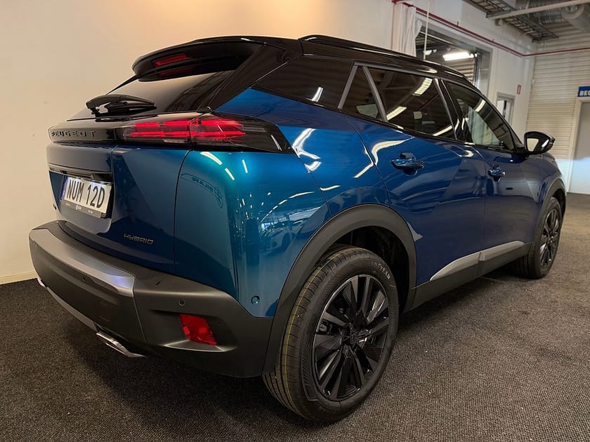 Bild 3 av Peugeot 2008 Hybrid 145 1.2 145hk GT | Vinterhjul | GPS | Kamera | DEMO