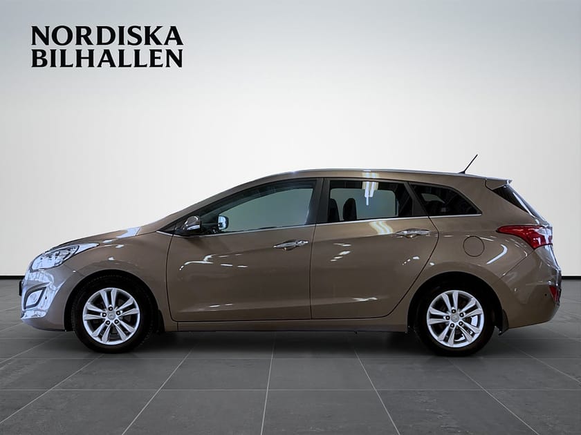 Bild 4 av Hyundai i30 Kombi 1.6 CRDi Business Nyservad Nybes Kamera Värmare