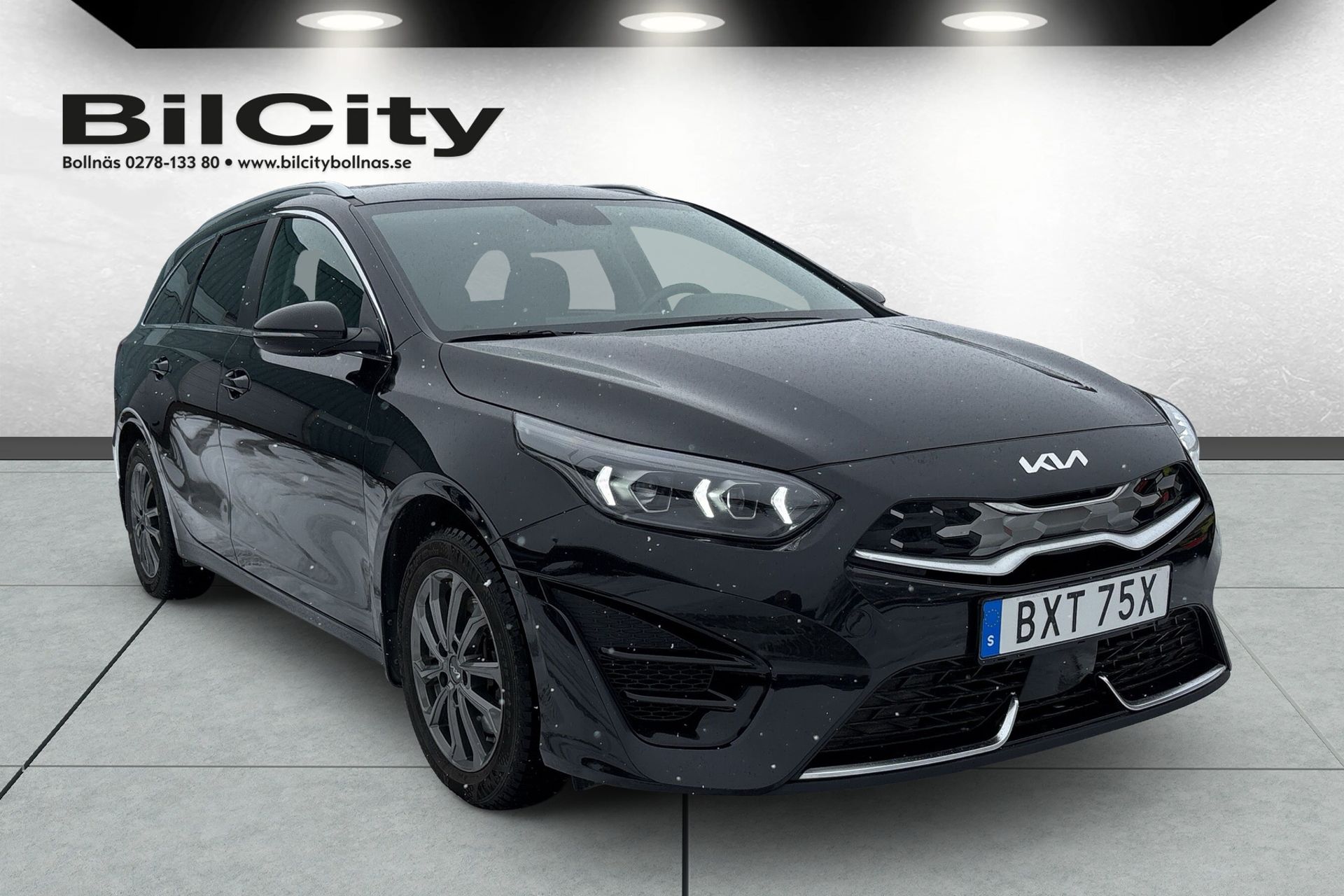 Kia Ceed Sportswagon Plug-in Hybrid 2023, kuva 2/7