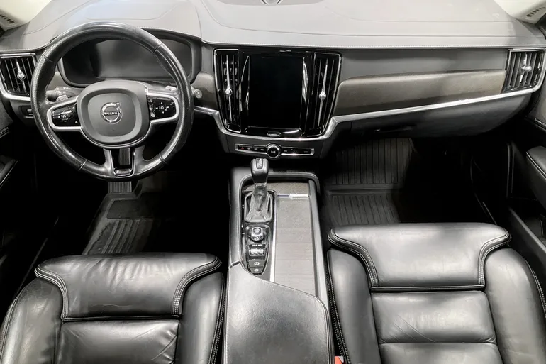 Volvo V90 Cross Country