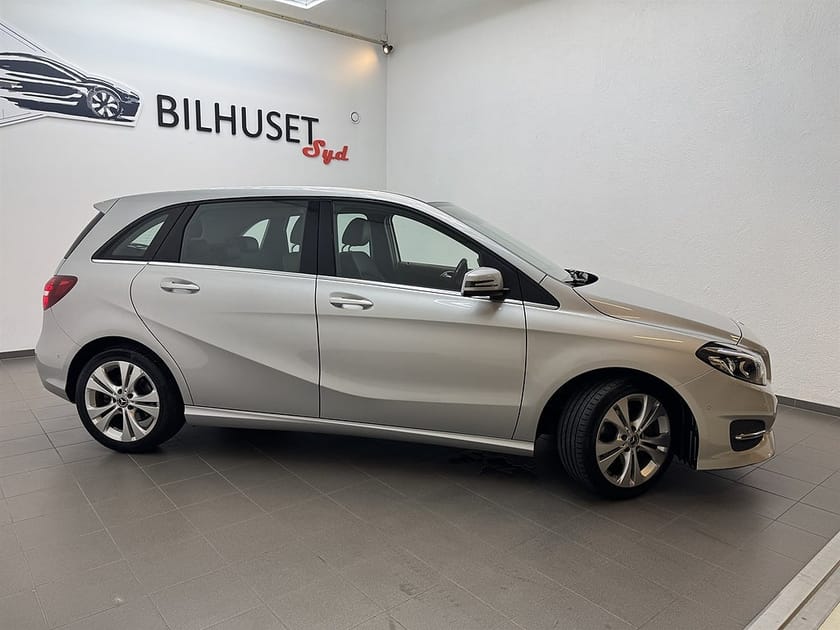 Bild 2 av Mercedes-Benz B 180 122hk Urban Bkamera/Carplay/1Brukare