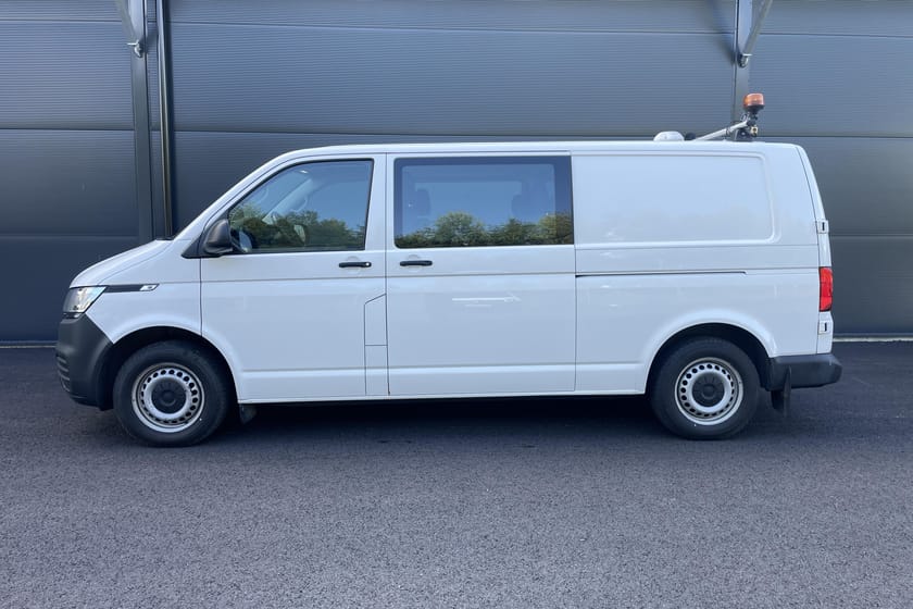 Bild 2 av Volkswagen Transporter Kombi 2.0 TDI 4MOTION (150hk) Verkstad