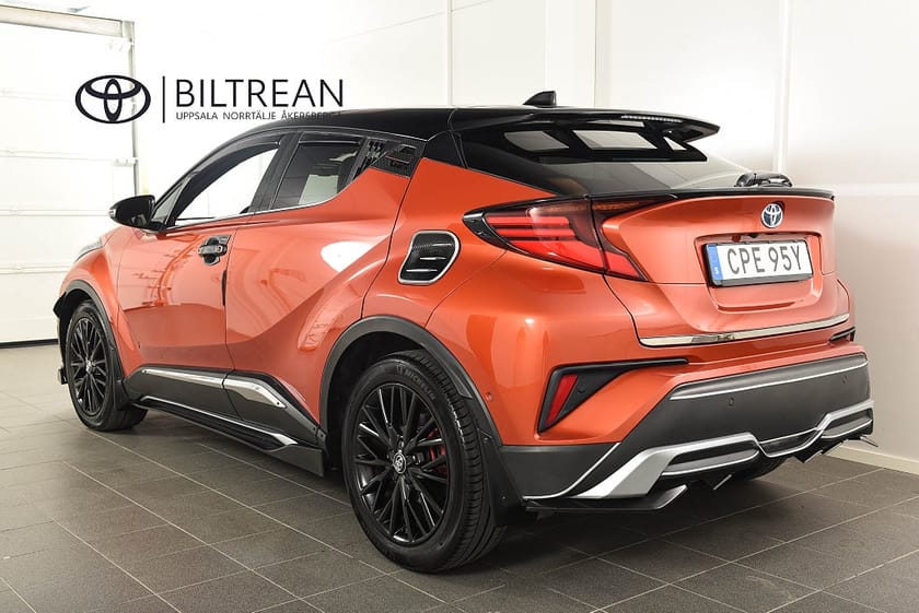Bild 2 av Toyota C-HR Hybrid 2,0 Elhybrid CVT X-Edition JBL Backkamera Navi M&K-Värm