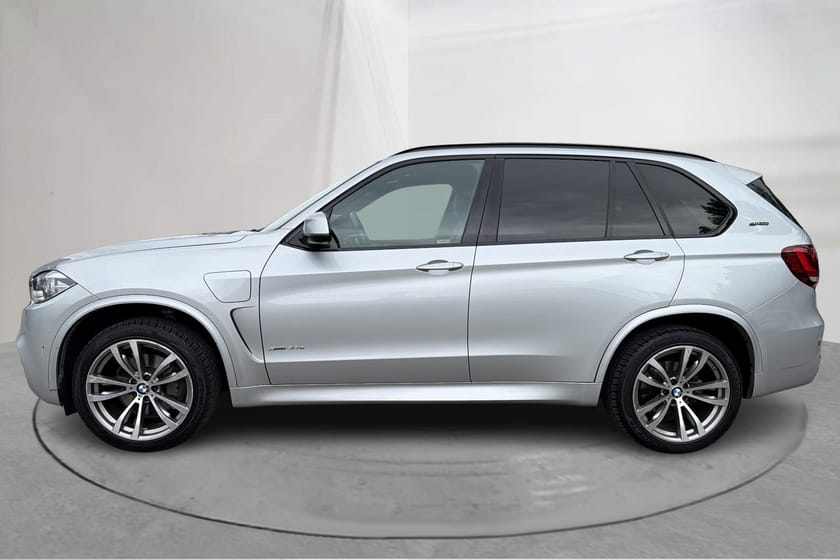 Bild 2 av BMW X5 xDrive40e 313hk M Sport Innovation Läder Pano