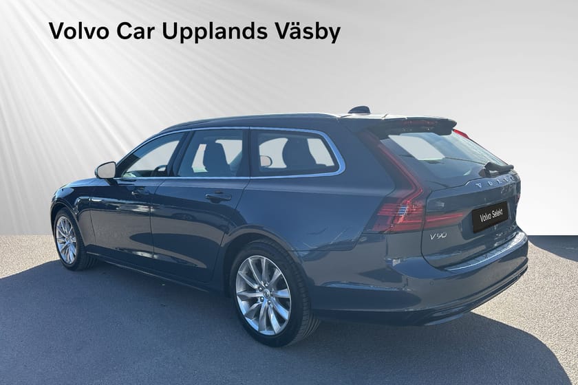 Bild 4 av Volvo V90 B4 AWD Diesel Mom Adv Panorama / Drag / Head-up Läder
