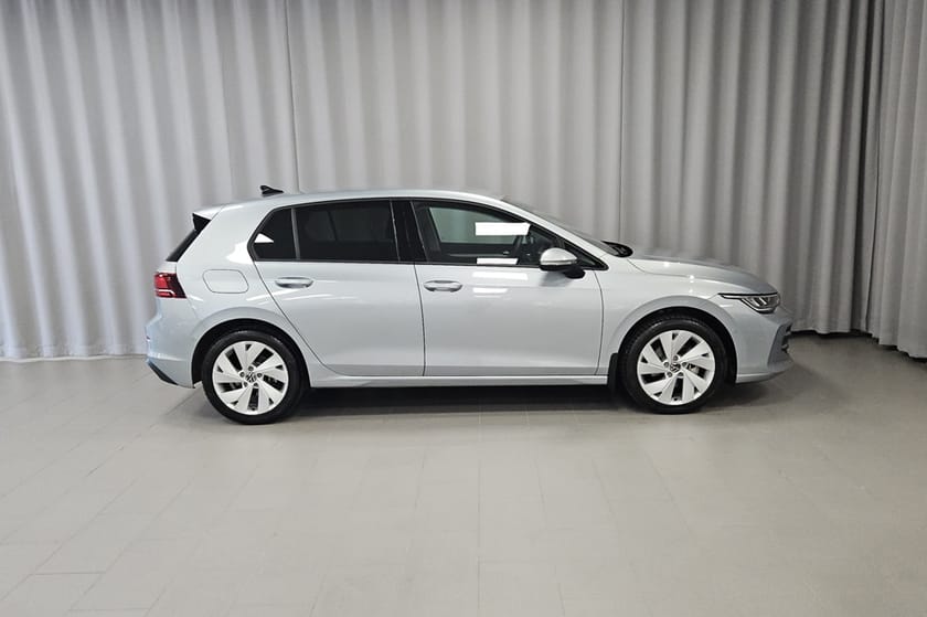 Bild 4 av Volkswagen Golf Life 1.5 eTSI 150HK Aut