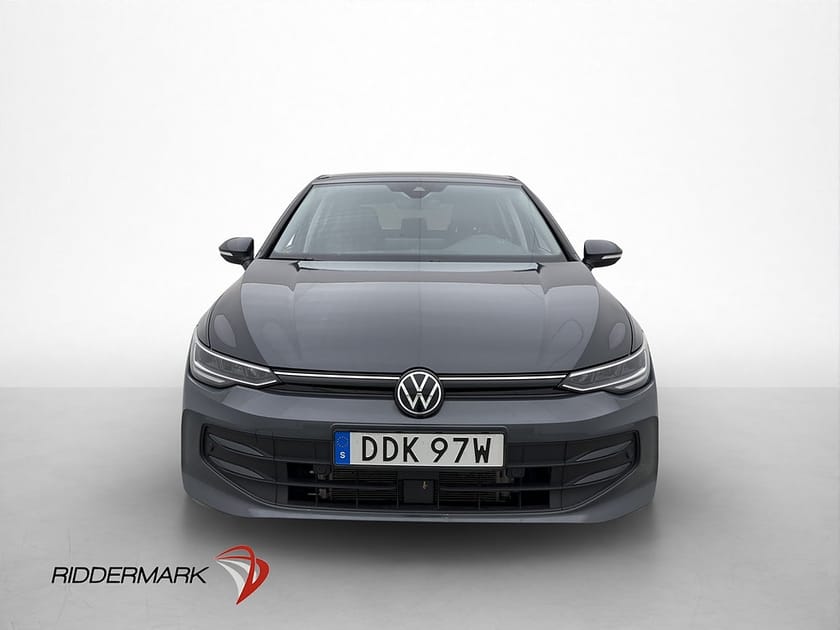 Bild 2 av Volkswagen Golf 1.5 eTSI 150hk Edition Kamera Drag