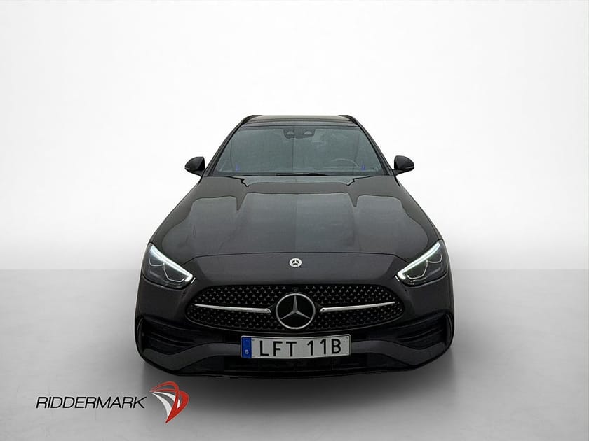 Bild 2 av Mercedes-Benz C 300 T e C300 AMG Night Pano HUD Burm Massage MOMS