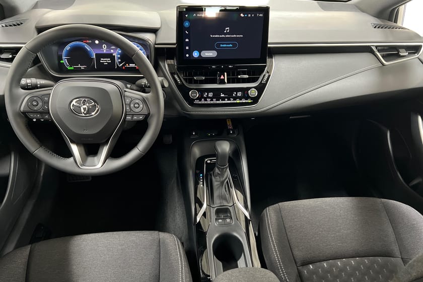 Bild 2 av Toyota COROLLA 1,8 HYBRID 5D ACTIVE PLUS Beställningsbil