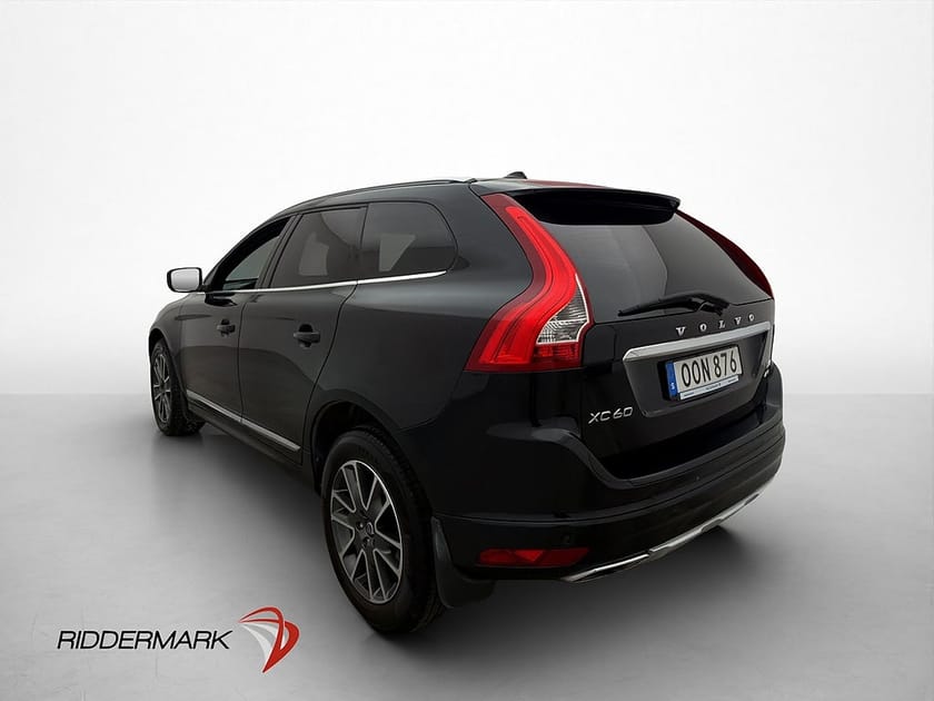 Bild 4 av Volvo XC60 D4 AWD Summum VOC Pano Värmare Skinn