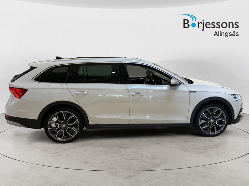 Bild 2 av Škoda Octavia Scout TDI 4x4 200hk DSG SE UTRUSTNING!