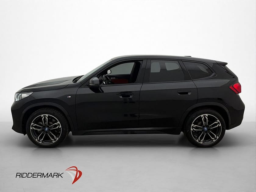 Bild 5 av BMW iX1 xDrive30 306hk M Sport Drag Navi Kamera H/K Läder