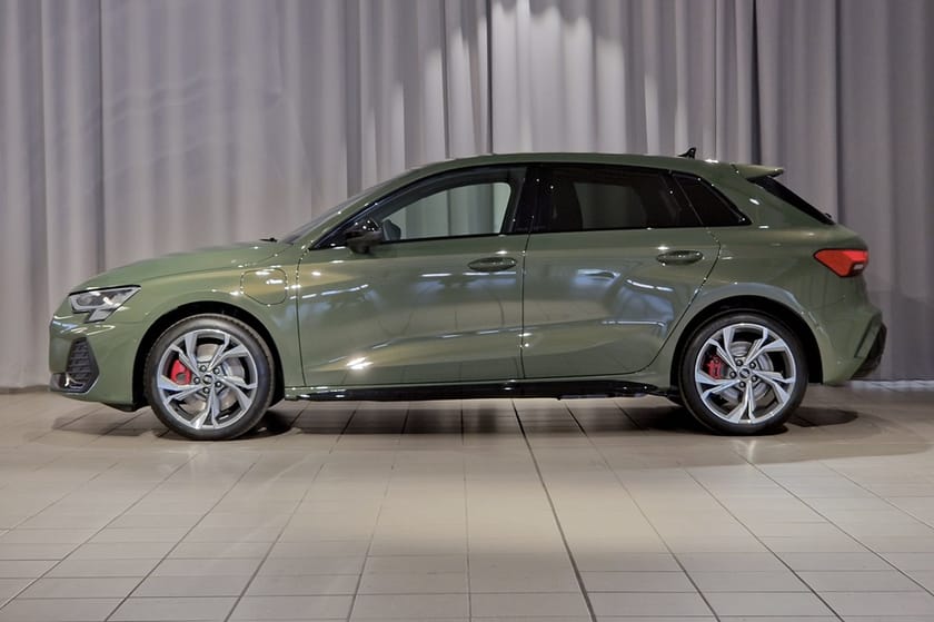 Bild 2 av Audi A3 Sportback 45 TFSI e 200 KW S TRONIC S LINE