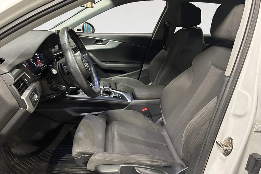 Bild 3 av Audi A4 Avant 2.0 TDI 190 HK AUT Q PROLINE DRAG D-VÄRM B-KAMERA