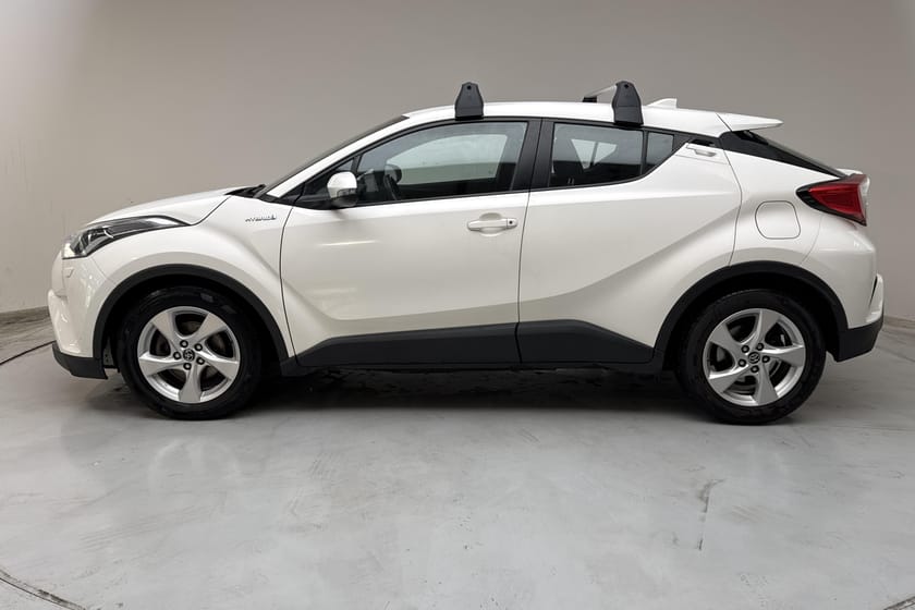 Bild 2 av Toyota C-HR Hybrid 1.8 HSD (122hk)