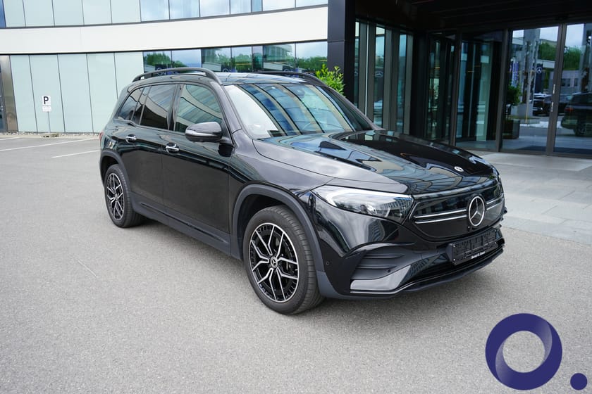Bilde 2 av Mercedes-Benz EQB 300 4MATIC AMG spesielt velutstyrt / 7 seter