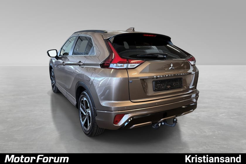 Bilde 3 av Mitsubishi Eclipse Cross PHEV Instyle+ AWD/ H.feste/ Hud/ Pano/ Acc/ 360/ +++