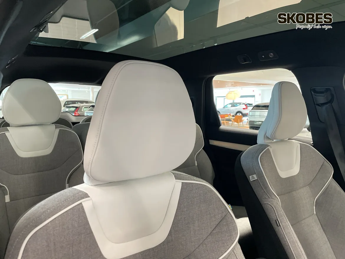 Volvo EX90