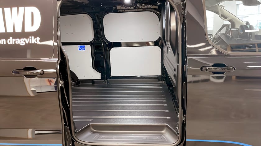 Bild 5 av Ford E-Transit Custom 340 AWD E-CUSTOM V710 26.50 SPORT SKÅP 340L 218 A