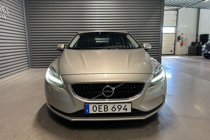 Bild 2 av Volvo V40 D2 Momentum Värmare PDC Euro 6