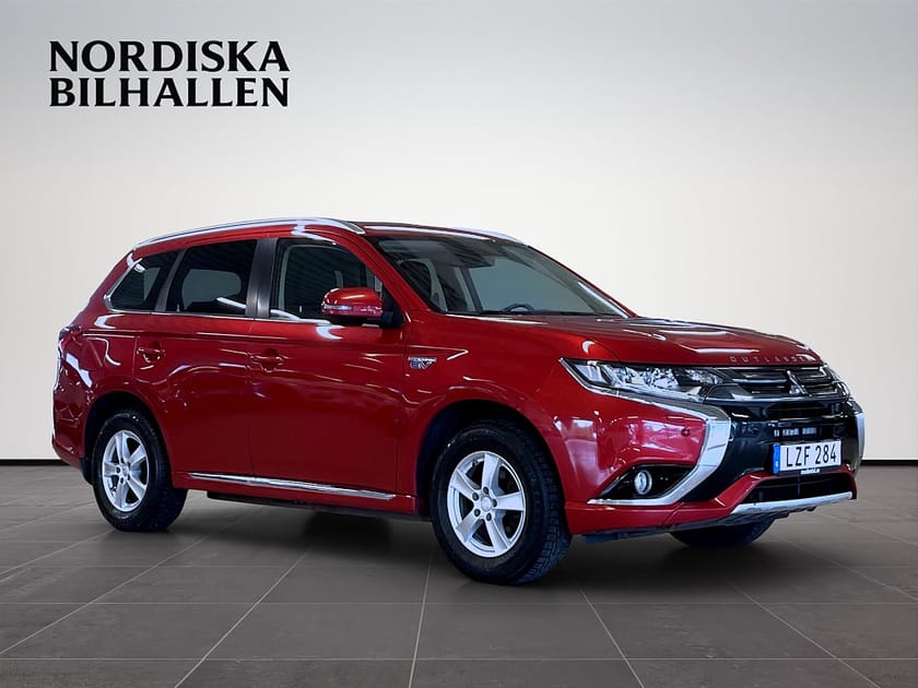 Bild 1 av Mitsubishi Outlander PHEV CVT Business Nybes Nyservad Drag Värmare 360-kam