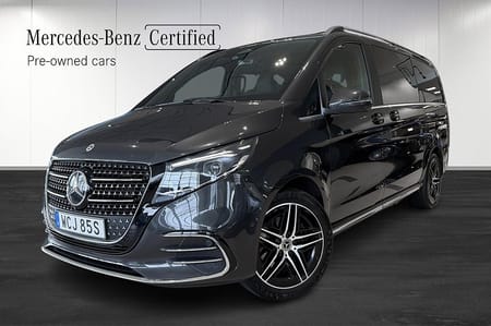 Mercedes-Benz V 300d 4MATIC 3.2t 300 4-Matic AMG 4-sits Dragkrok Värmare Distronic