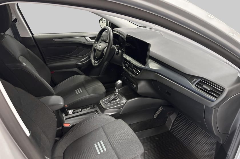 Bild 4 av Ford Focus Active Kombi 1.0T 125hk Mhev/E85 Hgv Aut