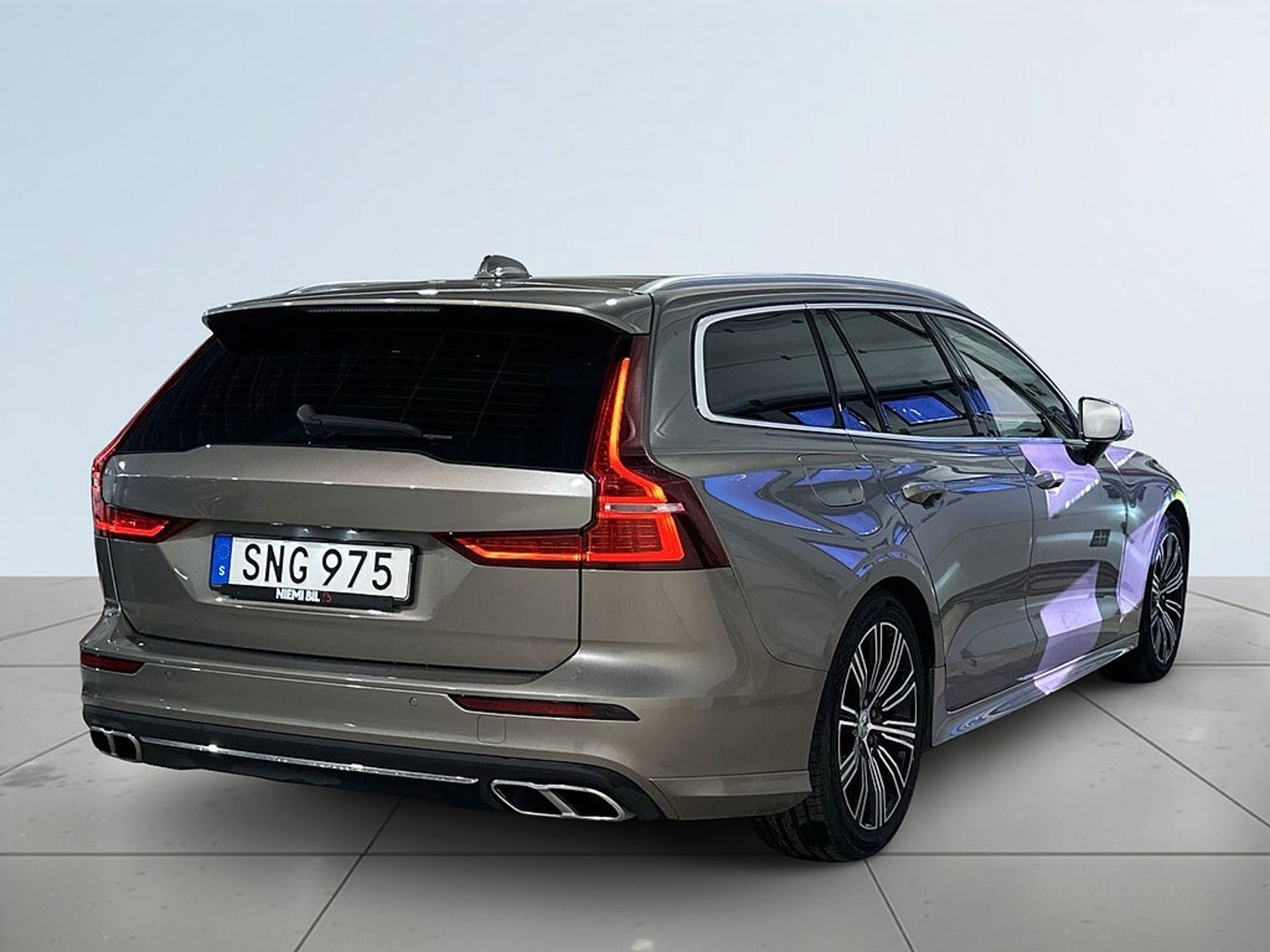 Volvo V60 2019, kuva 6/10