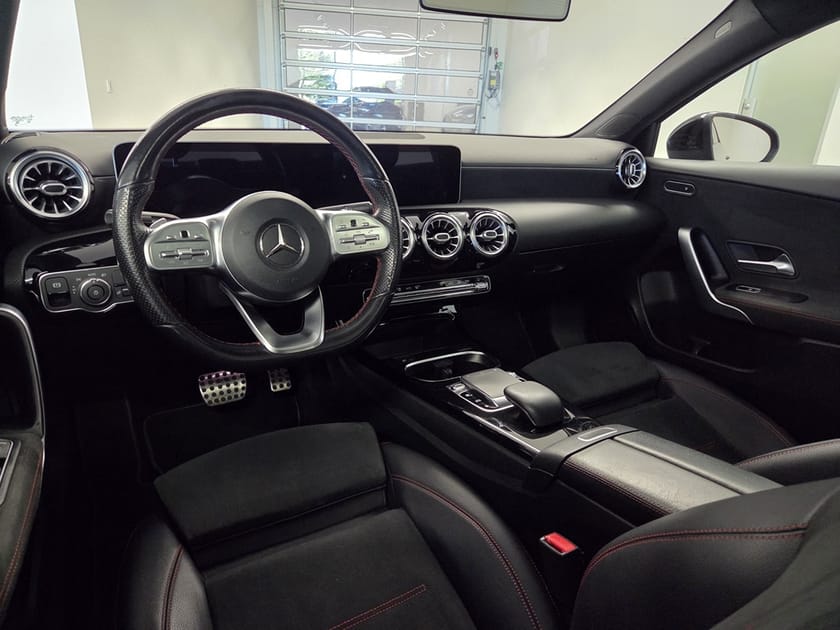 Bild 3 av Mercedes-Benz A 200 Sedan 