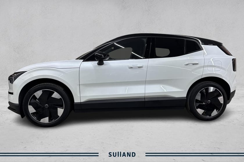 Bilde 2 av Volvo EX30 Twin Motor Performance Plus AWD