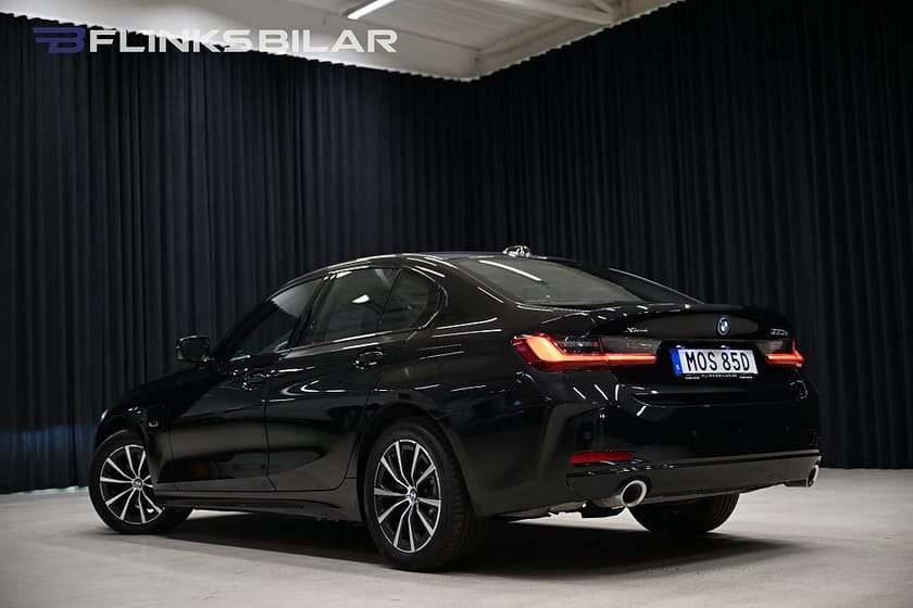 Bild 4 av BMW 330e xDrive Sedan 292HK Navi|Widescreen|LED|Lågmil|Leasbar