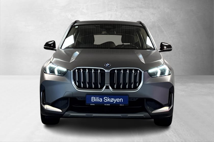 Bilde 2 av BMW iX1 xDrive30 Charged, ComfAcc, HUD, H.Feste, Adp-Led