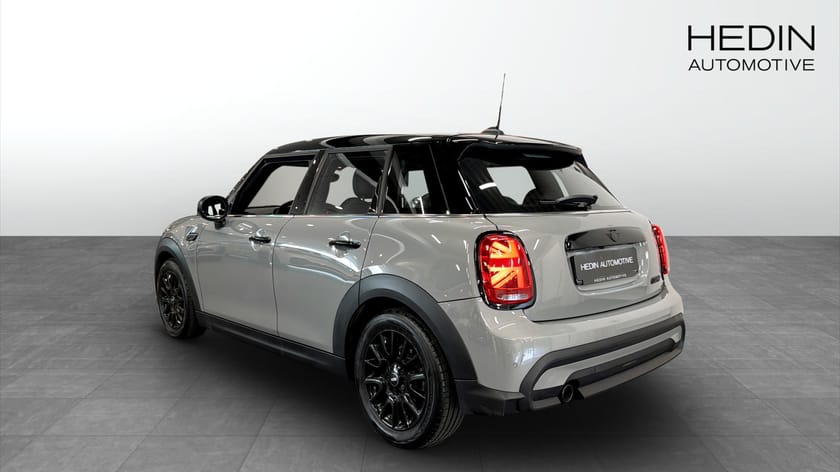Bild 2 av MINI Cooper 5-d 136 hk Backkamera  Apple CarPlay  Läder