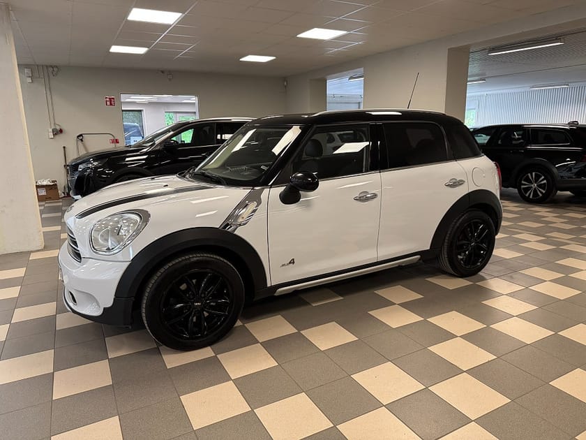 Bild 2 av MINI Countryman Cooper ALL4 Euro 6 122 Hk m/k värmare