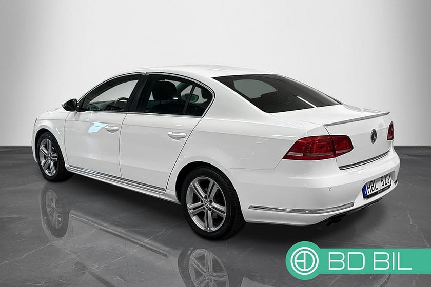 Bild 2 av Volkswagen Passat 2.0 TSI R-LINE GT BACKKAMERA HELSKINN DRAG EN BRUKARE
