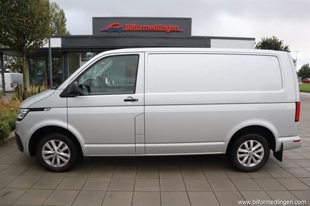 Volkswagen Transporter 2.0 TDI T30 150hk Aut 3sit Drag 1 Ägare Inredning Backkamera