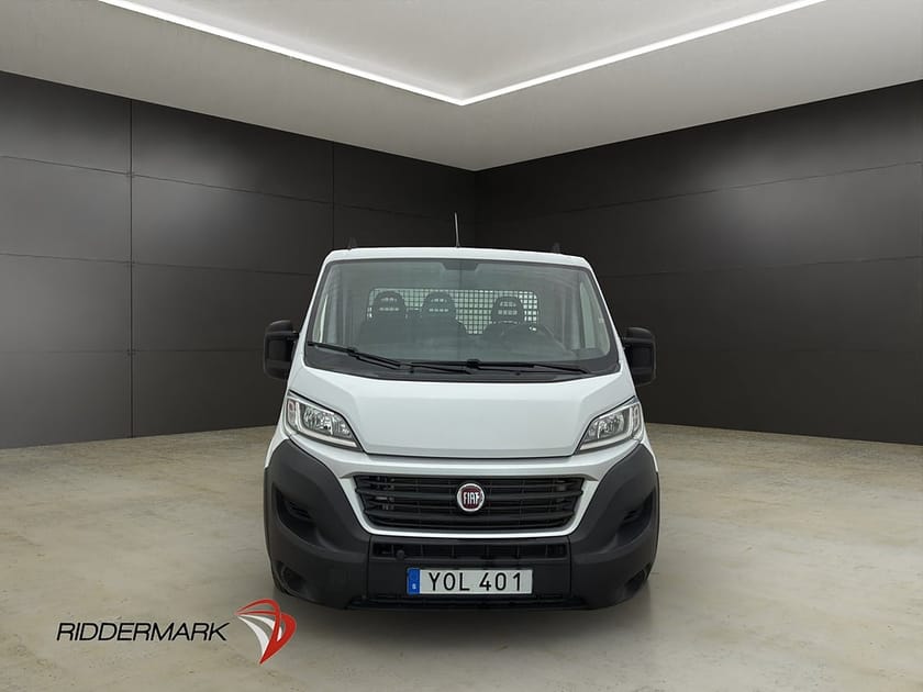 Bild 5 av Fiat Ducato Chassi Cab FLAKBIL 2.3 130hk Ny-Kamrem Värmare 3-Sits Moms