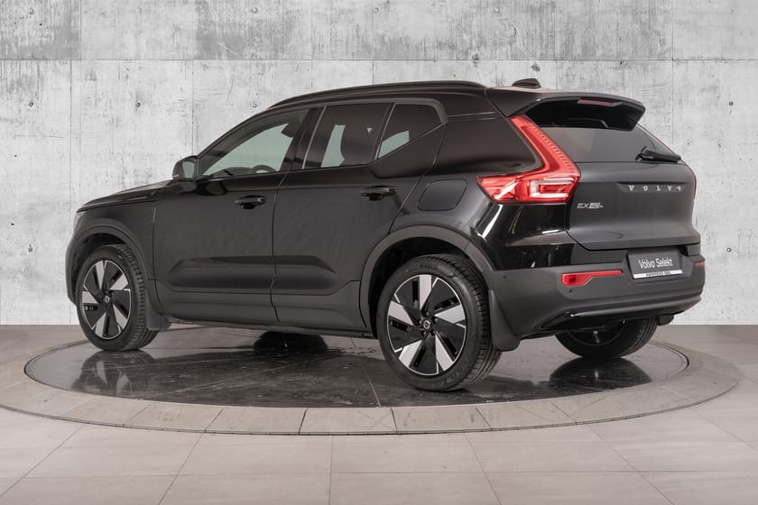 Bilde 5 av Volvo EX40 Twin Motor 408 hk Ultra. Krok/Harman Kardon/360/Soltak