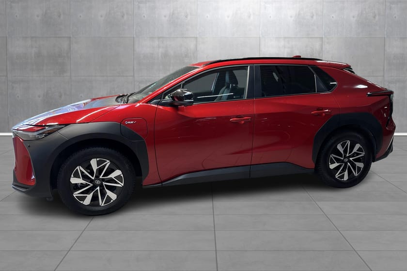 Bilde 2 av Toyota bZ4X 218 HK AUT Active Tech Rentekam 6.25% med 35%EK