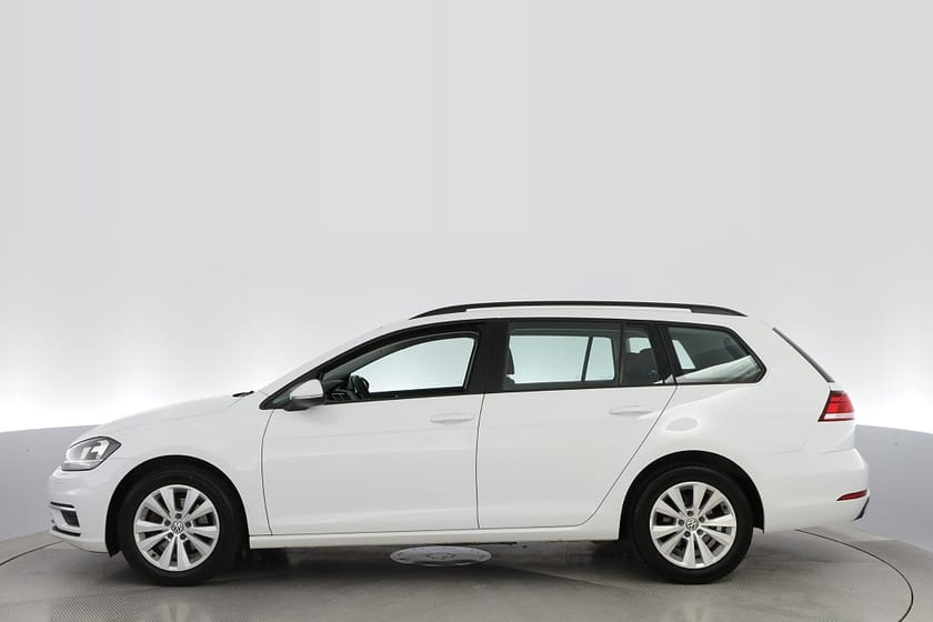 Bild 2 av Volkswagen Golf Sportscombi 1.0 TSI Base Carplay Adaptiv fart. Nyservad