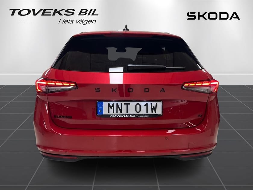 Bild 5 av Škoda Superb iV Kombi Sportline 1,5 TSI 204hk Panorama / Canton