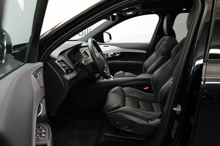 Bild 5 av Volvo XC90 7-seater Recharge T8 Ultimate Dark Edition.Dragkrok, Navigation,Taklucka